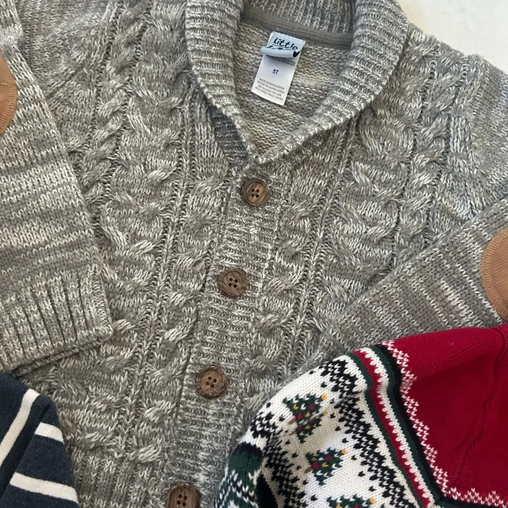 Bundle of 3 boys sweaters/ sweatshirt